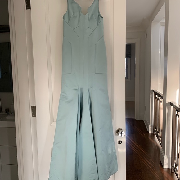 Stunning $6000 J Mendel size 8 bought from J Mendel boutique - Picture 2 of 8